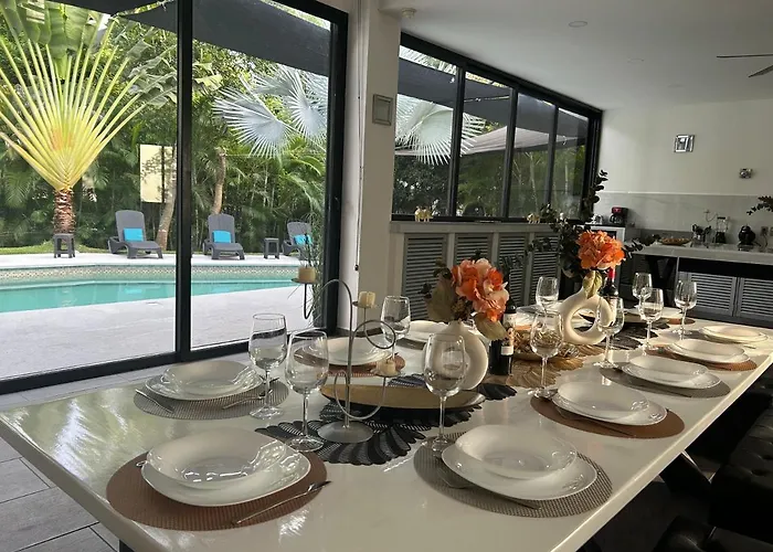 Célèbre Venus Playacar - 24 Pax Villa