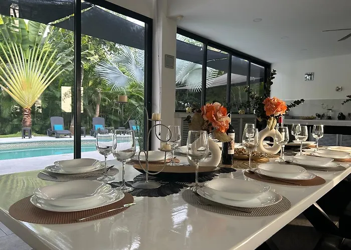 Villa Célèbre Venus Playacar - 24 Pax